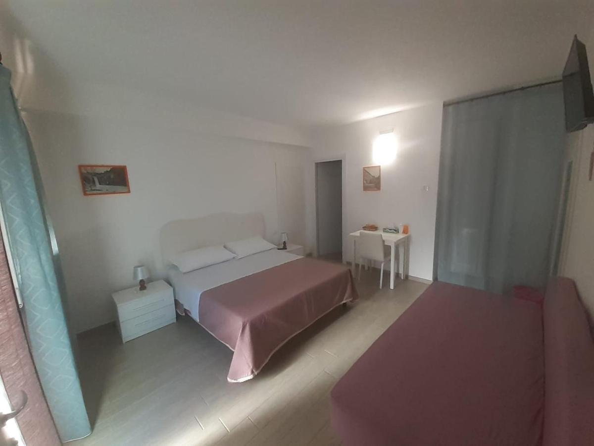B&B Porta Romana אמליה מראה חיצוני תמונה